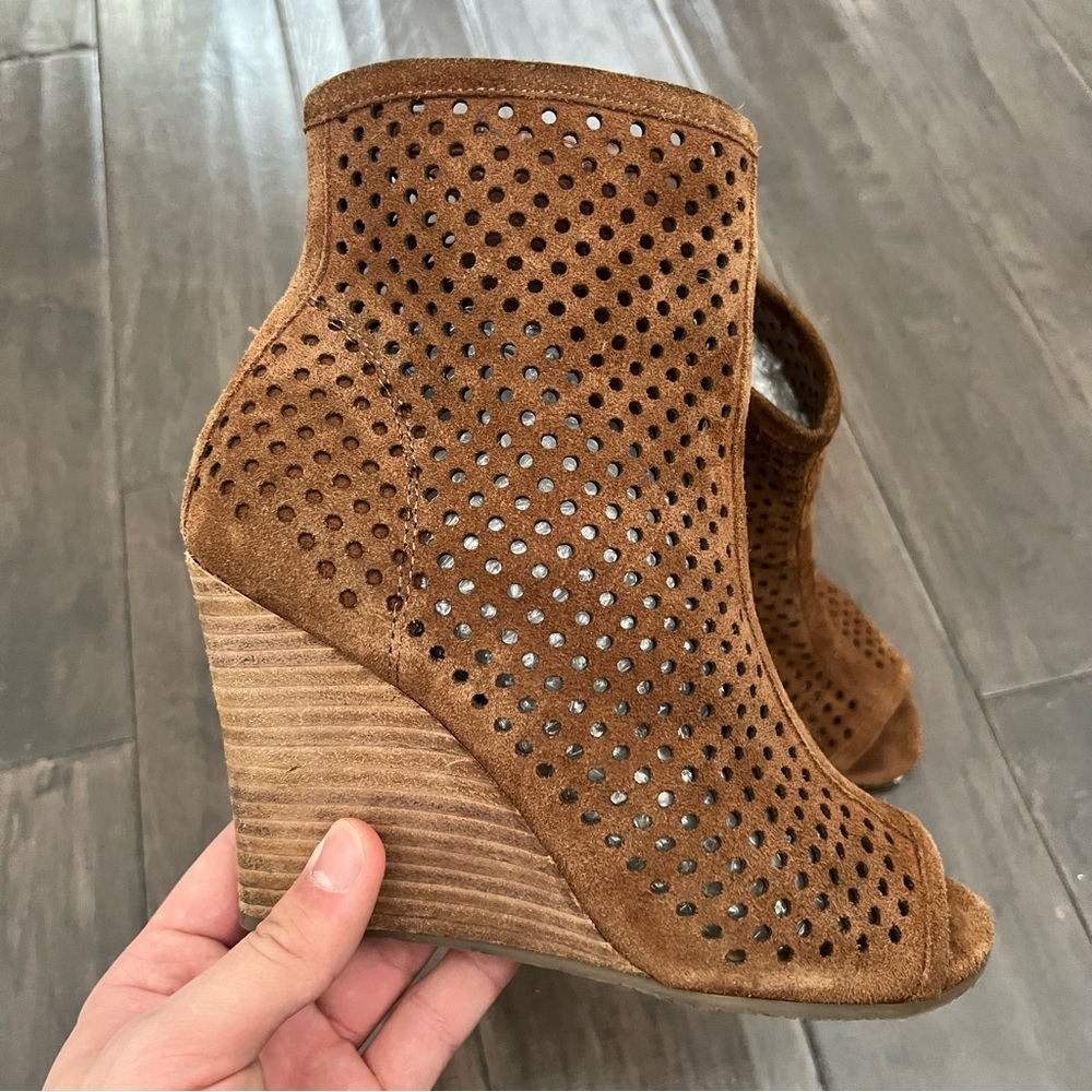 Carlos By Carlos Santana Wedged Suede-type heel